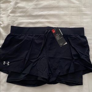Under Armor Heat Gear fitted shorts